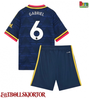 Arsenal Gabriel Magalhaes #6 Borta Kläder Barn 2026-27 Kortärmad (+ Korta byxor)